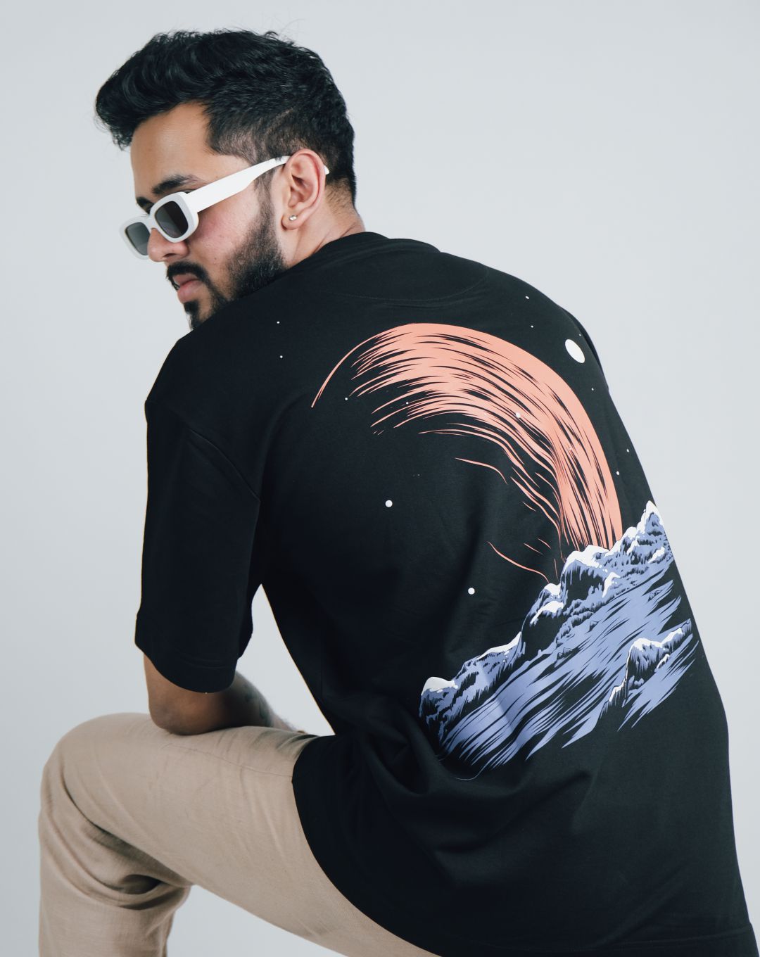 NIGHT MOON | BLACK | OVERSIZE UNISEX TSHIRT