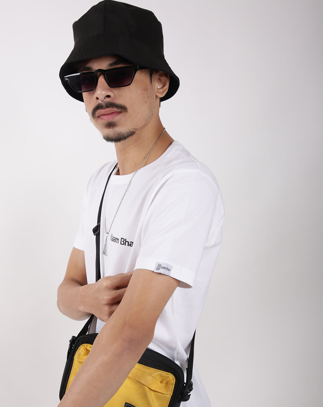 SOLID WHITE REGULAR FIT T-SHIRT