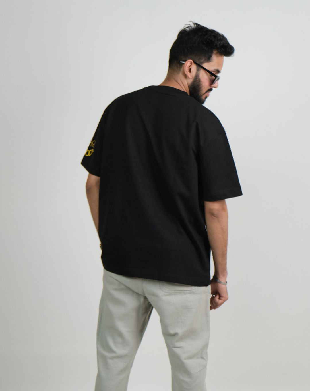 ARTIST OF YOUR OWN LIFE | BLACK | OVERSIZE UNISEX TSHIRT