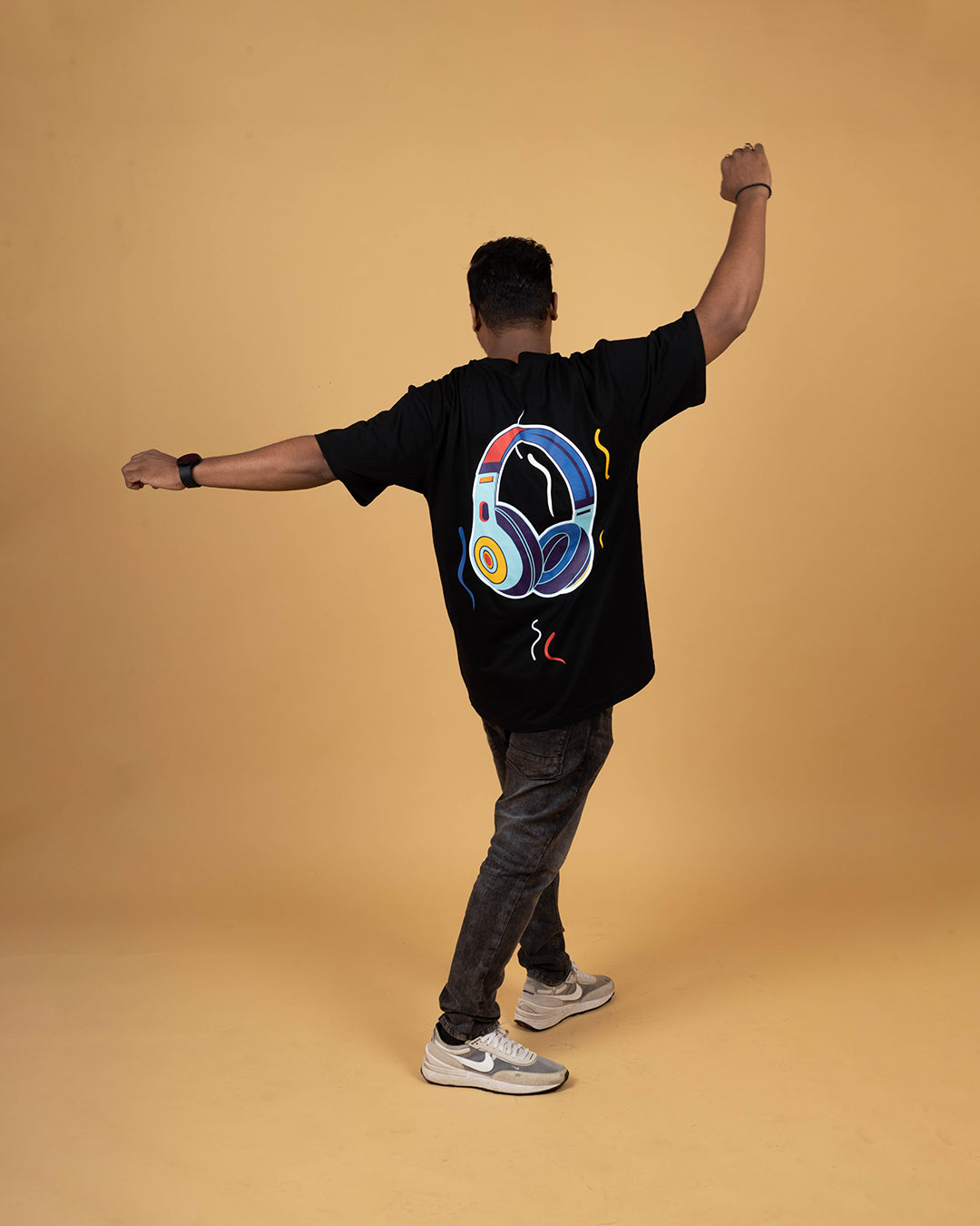 Headphone | Over Sized T-Shirt | Element7 | Black