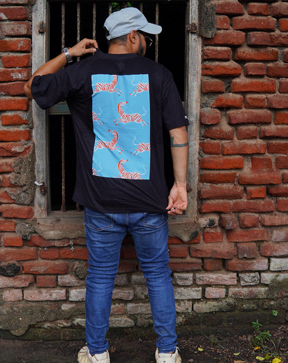 ANIMAL PRINT BLACK OVERSIZE T-SHIRT